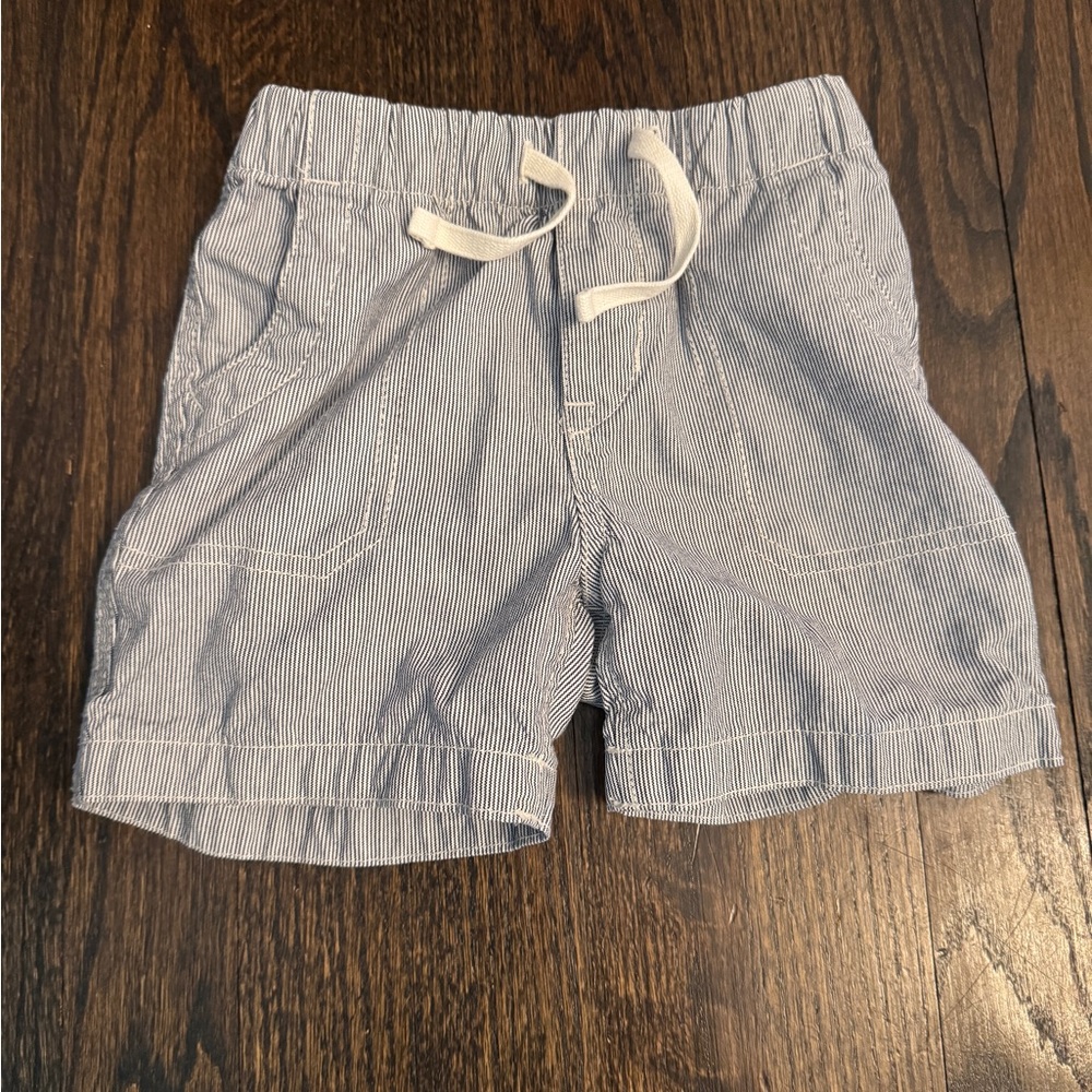 BabyGAP Baby Boy Baby Blue and White Striped Shorts 18-24 months